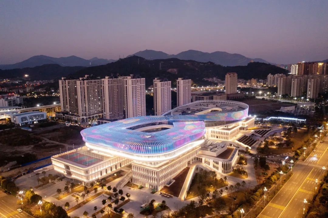 臺(tái)風(fēng)暴雨都不怕？揭秘福州新地標(biāo)建筑的照明科技